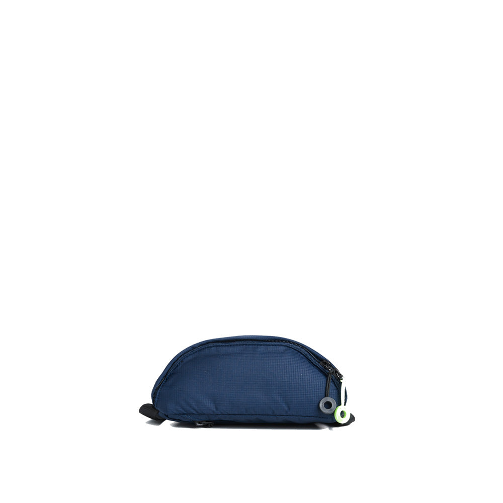 Mueslii puffer waist bag, made of high density nylon and Ykk zips, color high tech blue, unisex model.
